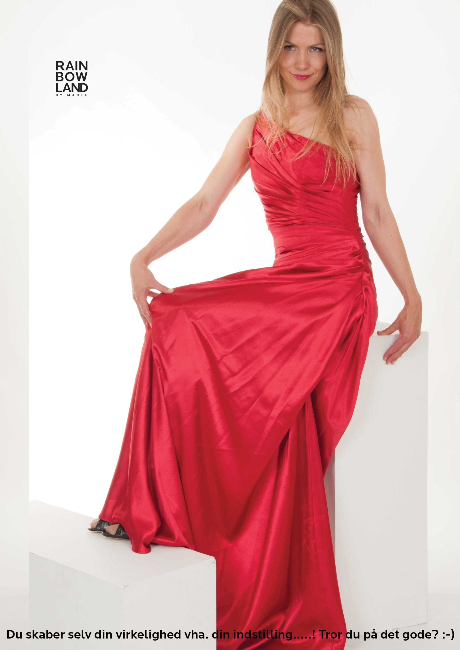 Red ruffeled Galladress - Image 5