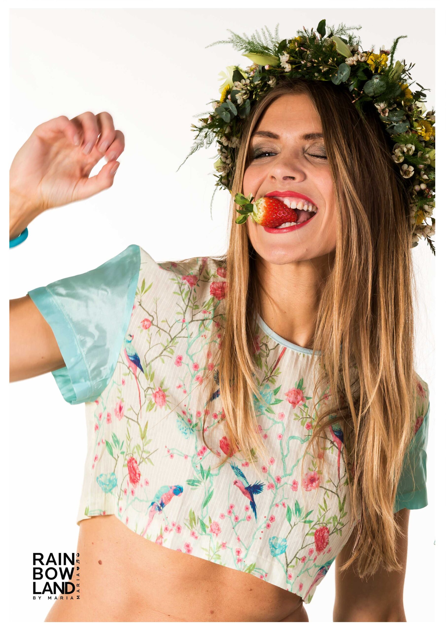 Cropped top with birds and flowers