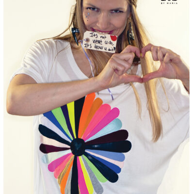 Multicolored application T-SHIRT