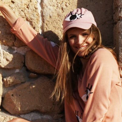 Pink eye cap