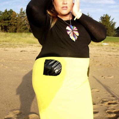 Yellow skirt with leather pockets PLUSSIZE