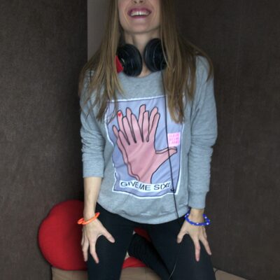 Give me six sweatshirt