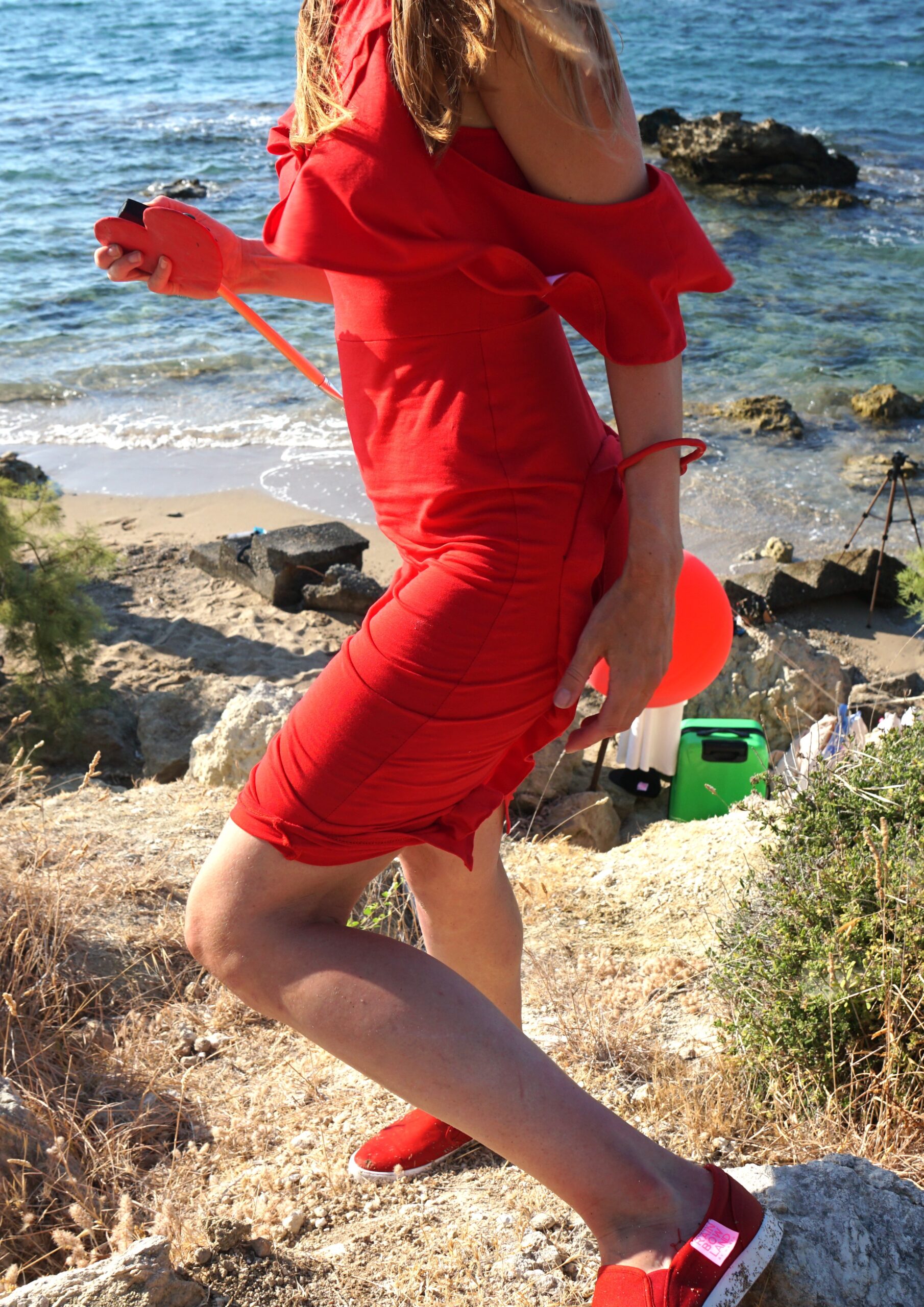 Red frill dress with a heart - Image 3