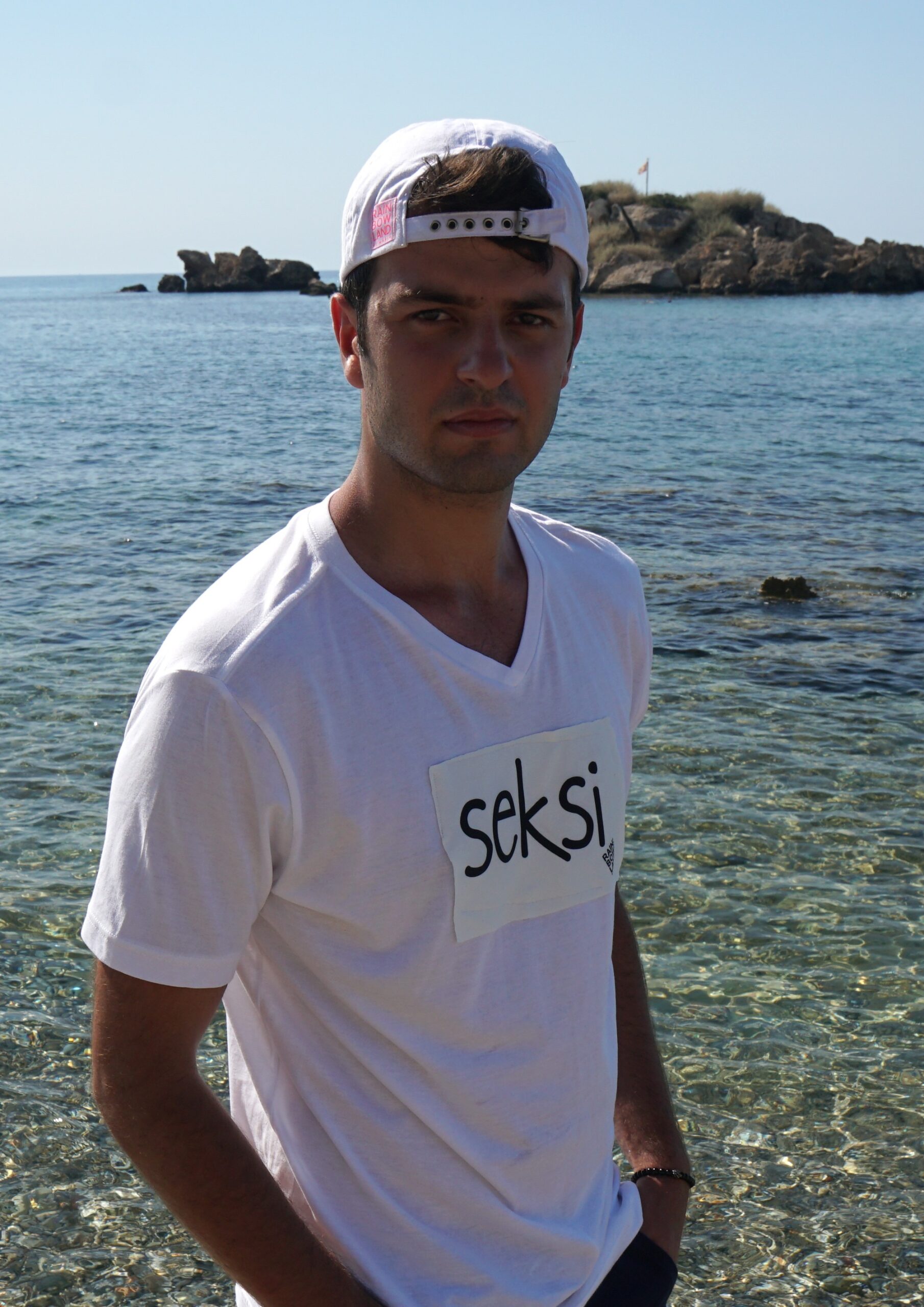 White cap