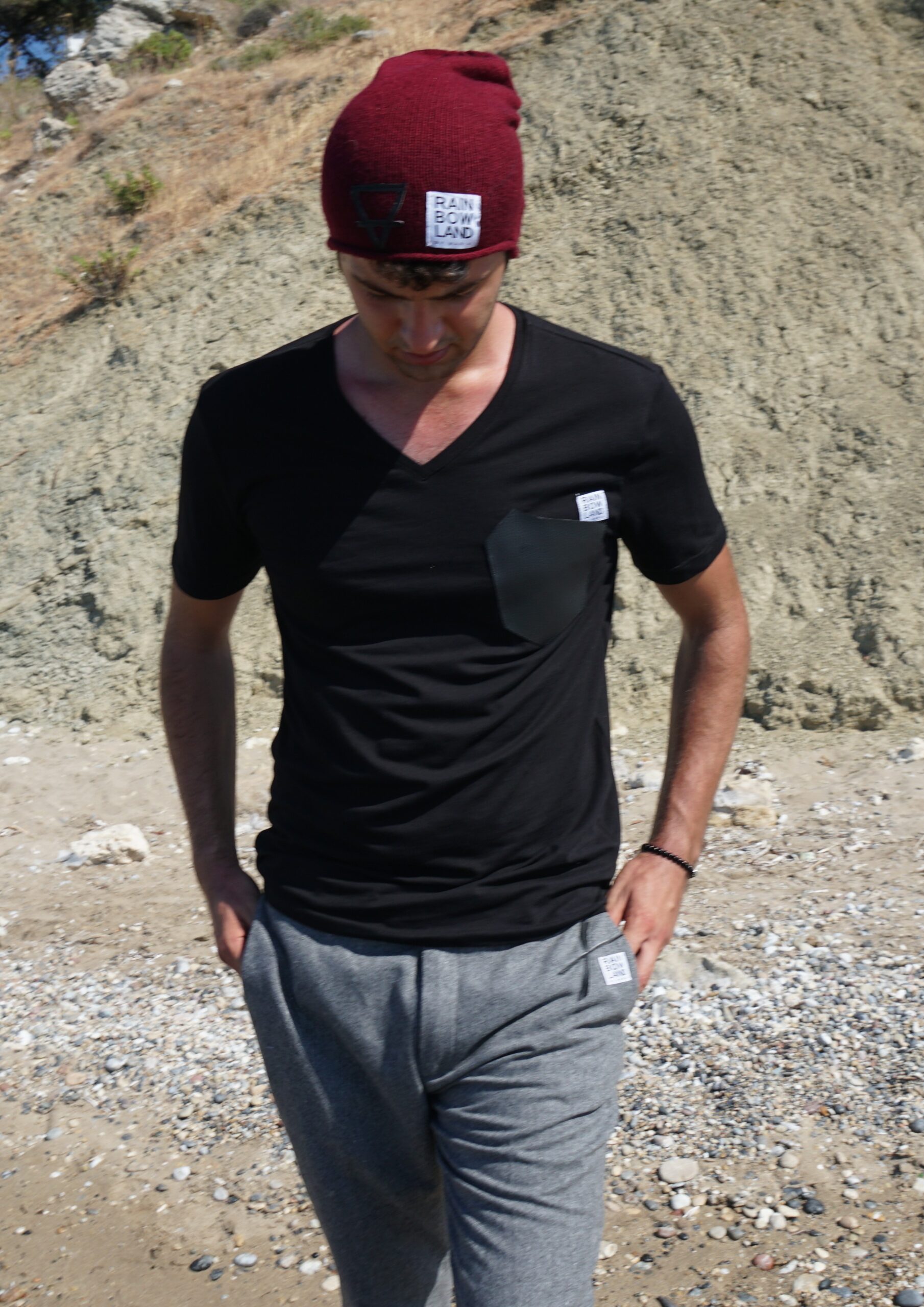 Bordeaux Red beanie - Image 3