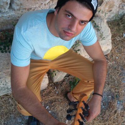 Yellow circle T-shirt