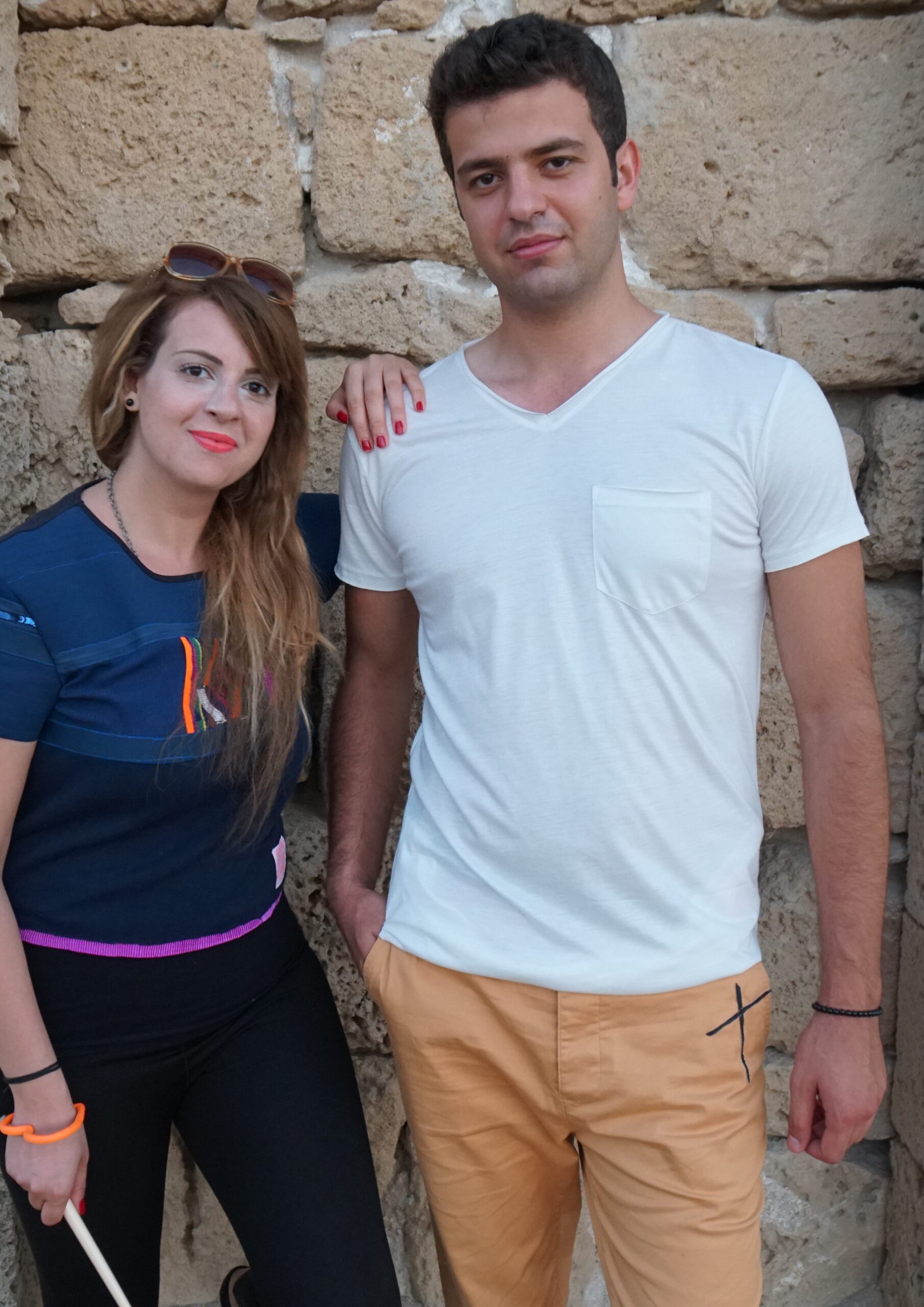 Plain white T-shirt - Image 3