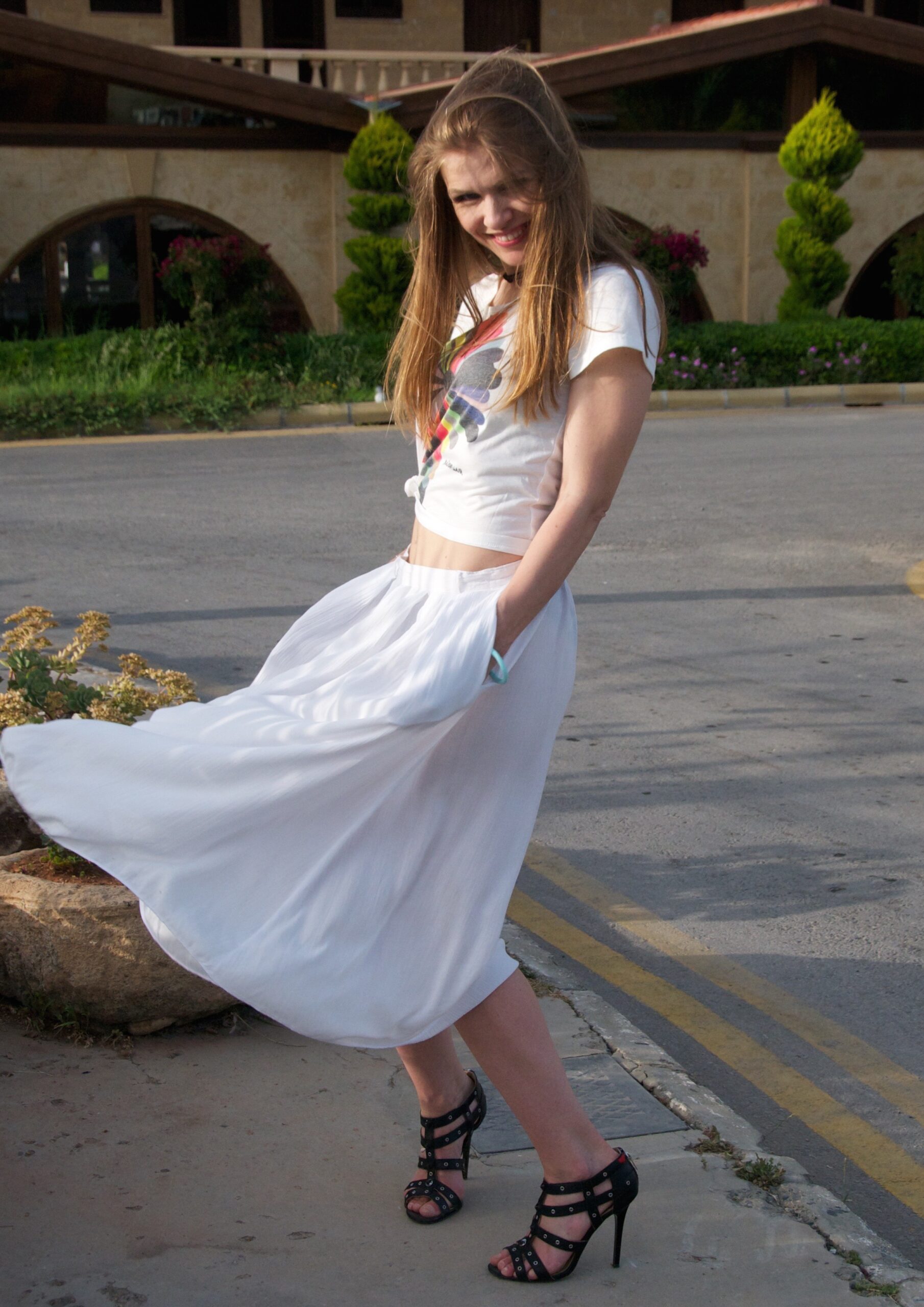T-shir with color wheel