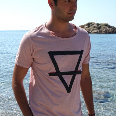 Pink T-shirt with triangle